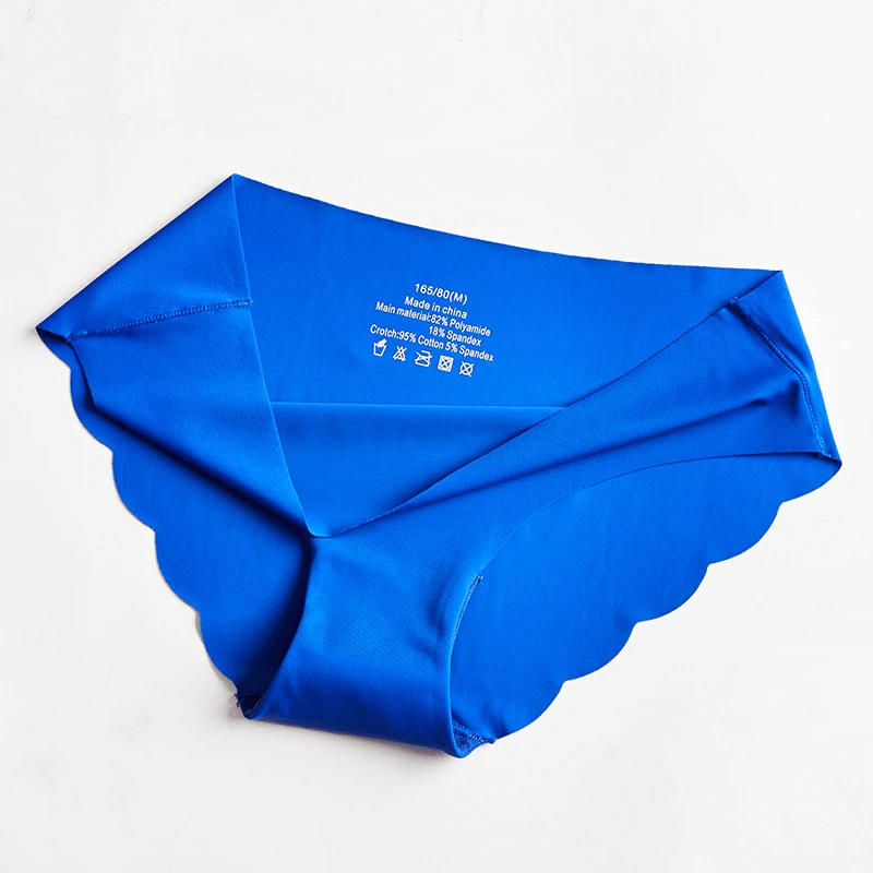 Bright blue seamless women's panties with scalloped edges, mid-rise, made of polyamide and spandex for a smooth fit. SF2182 model.